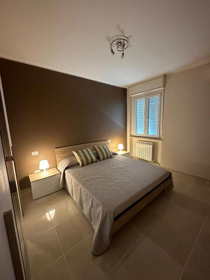 Desenzanino Apartment Twelve デセンツァーノ・デル・ガルダ エクステリア 写真